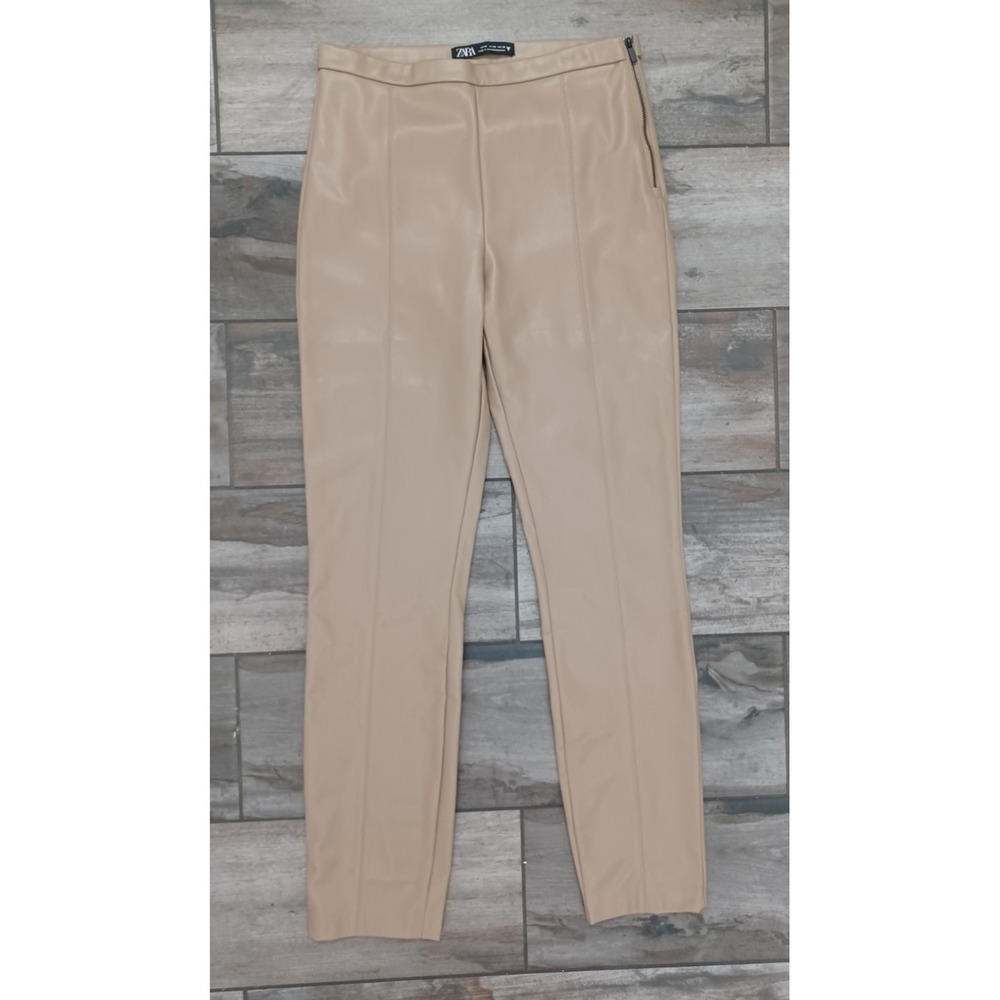 Zara Faux Leather Pants In A Tan Beige Color with A Side Zipper Closure. Size M